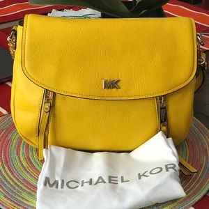 🌺🌺MICHAEL KORS MEDIUM SHOULDER BAG🌺🌺
